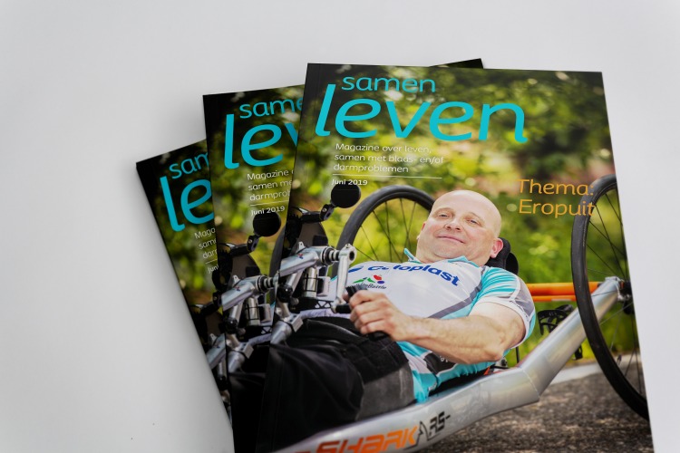 Redactie-en-vormgeving-magazine-Coloplast-Samen-Leven-zomer-2019